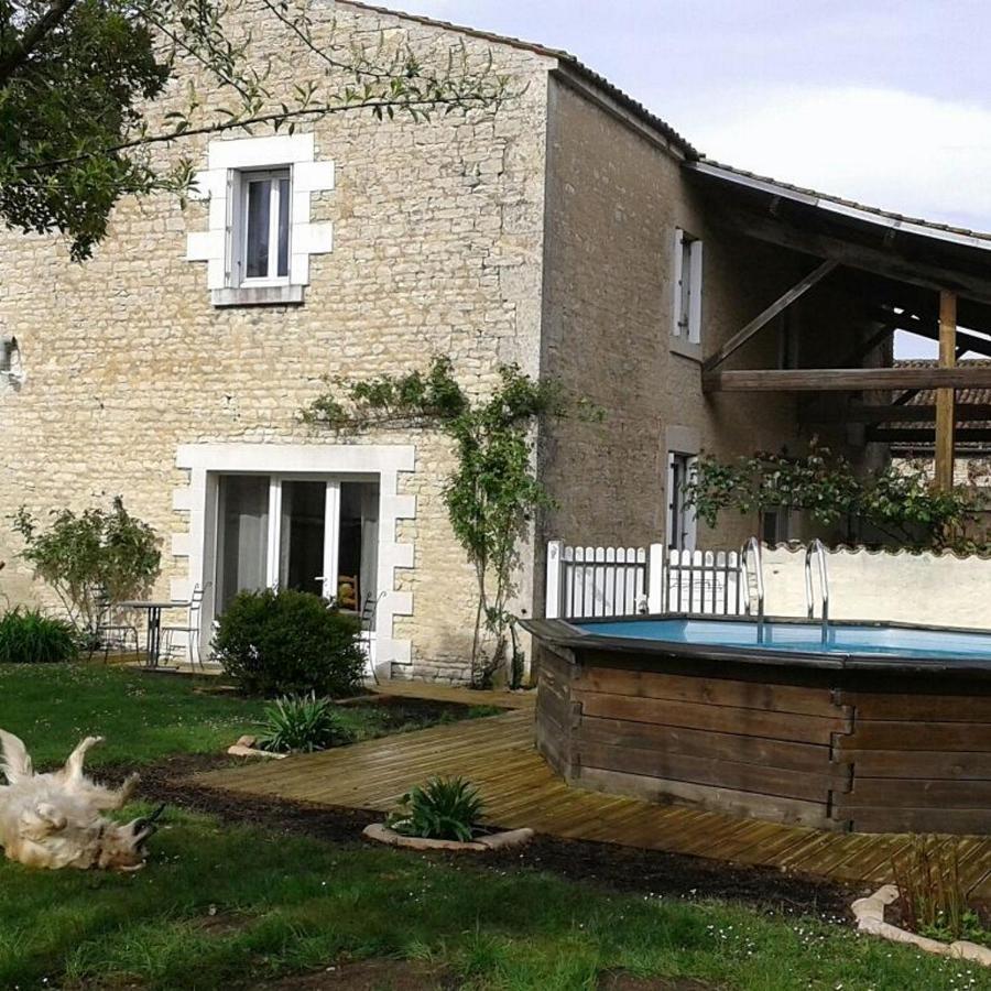 Le Logis De La Venise Verte Saint-Hilaire-la-Palud Экстерьер фото