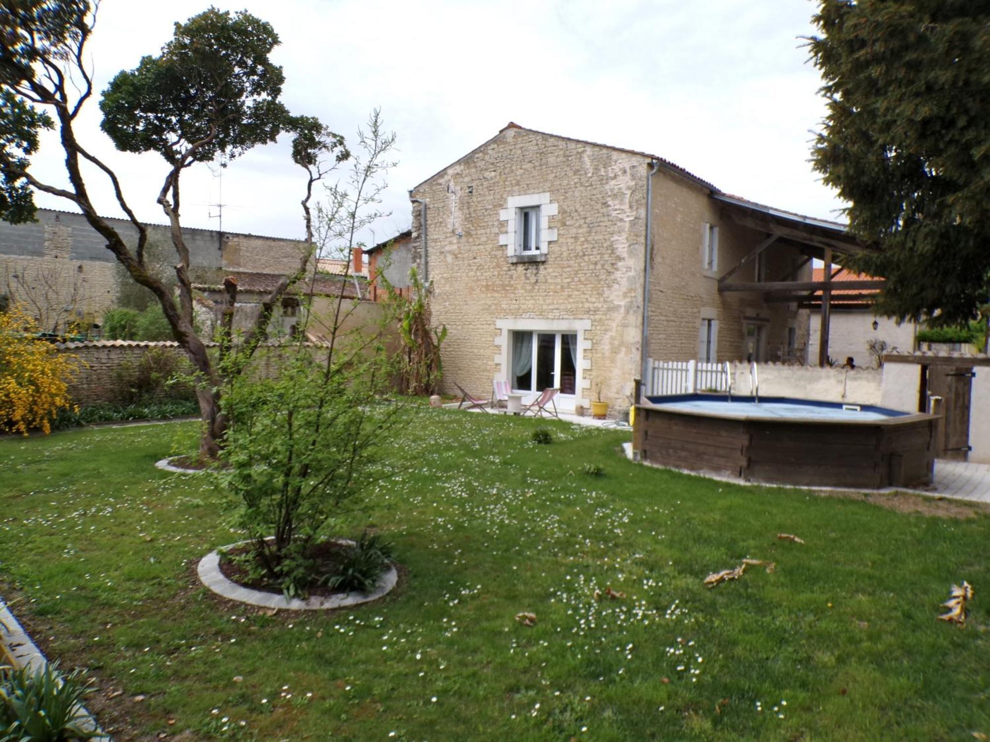 Le Logis De La Venise Verte Saint-Hilaire-la-Palud Экстерьер фото